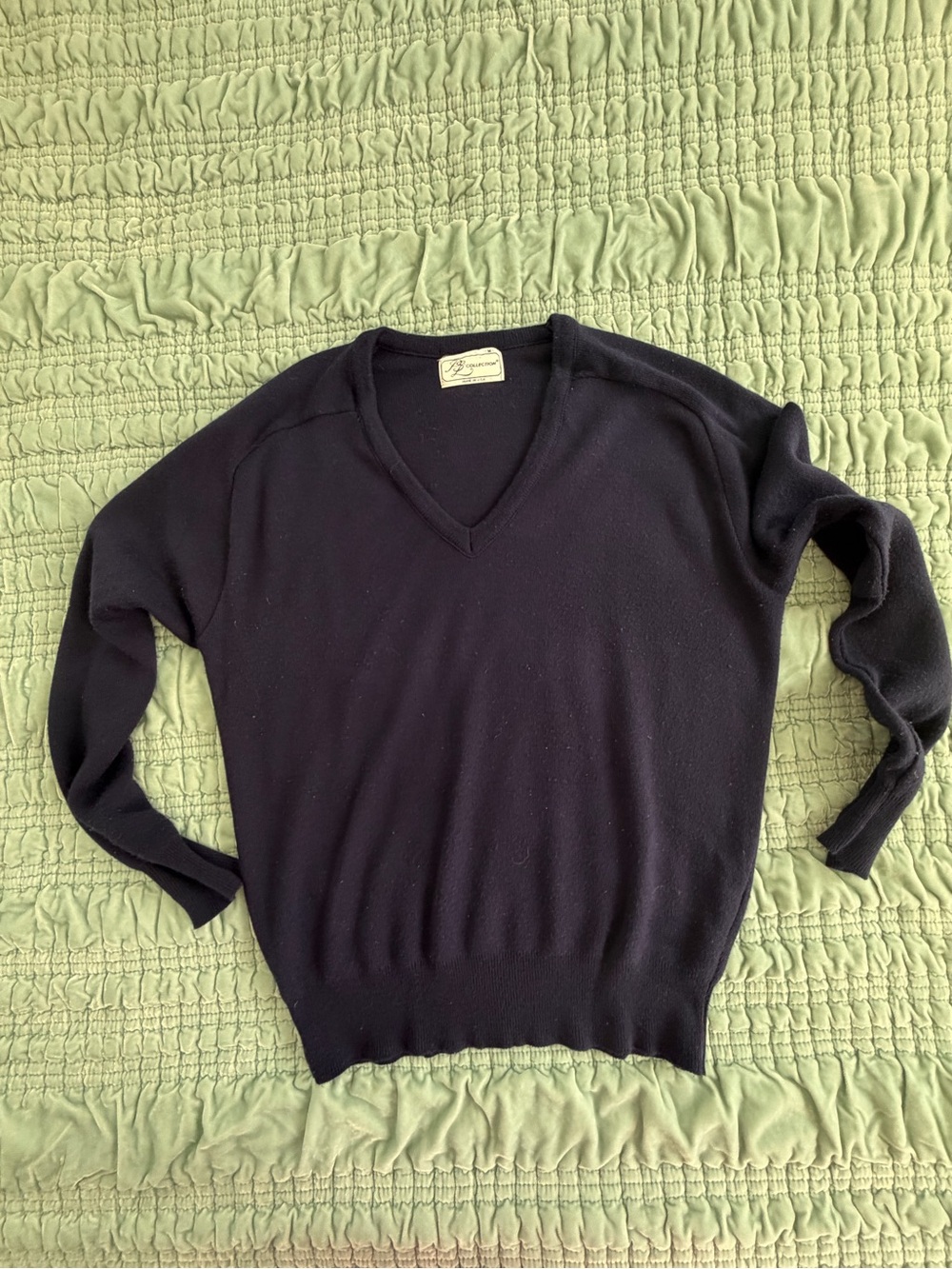 Women's V-Neck Sweater in Black